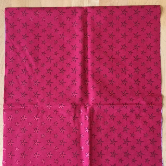 JOANN | Cotton Quilting Fabric Metallic Foil Stars - Picture 4 of 9